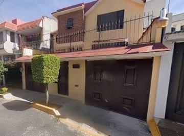 Casa de 3 habitaciones, Alvaro Obregón · Casa en Venta en Ciudad de Mexico Alvaro Obregon Colonia del Sur
