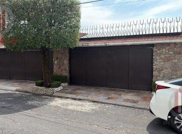 Casa · 519m² · 4 Recámaras · 5 Estacionamientos · Venta Espectacular Casa en Vista del Valle Naucalpan