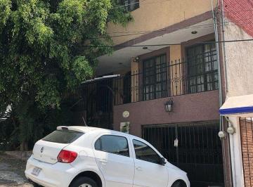 Casa · 136m² · 3 Recámaras · 2 Estacionamientos · Venta Casa en Barrio Norte Atizapán