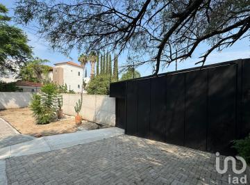 Terreno / Lote · 784m² · Terreno en Venta Aurora Boreal Dentro de Las Cañadas Zapopan