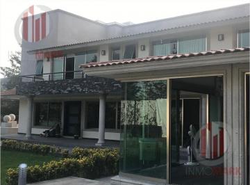 Casa · 1000m² · 5 Recámaras · 9 Estacionamientos · Venta Casa Amueblada en Sayavedra