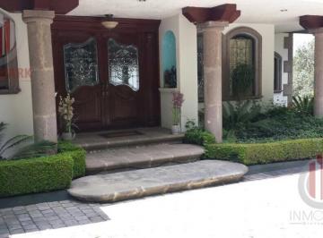 Casa · 1427m² · 4 Recámaras · 6 Estacionamientos · Venta Residencia Club de Golf Valle Escondido