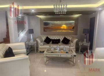 Casa · 160m² · 3 Recámaras · 2 Estacionamientos · Venta Hermosa Casa en Alamedas Totalmente Remodelada