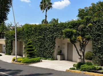Casa de 3 habitaciones, Guadalajara · Casa en Venta de Colinas de San Javier Amplio Jardin