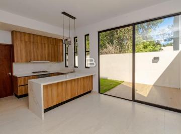 Casa · 155m² · 3 Recámaras · 2 Estacionamientos · Aqua Residencial Casa en Venta a Estrenar