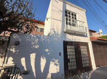 Casa de 3 habitaciones, Corregidora · Renta Casa en Valle de Los Olivos Corregidora 3 Recamaras 3 Baños Cochera