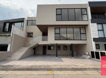 Casa de 4 habitaciones, Huixquilucan · En Venta Casa en Residencial Girasoles, Bosque Real - Huixquilucan