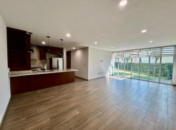Departamento · 135m² · 3 Recámaras · 2 Estacionamientos · Departamento en Renta en Metepec Planta Baja Cercano a Estácion de Tren