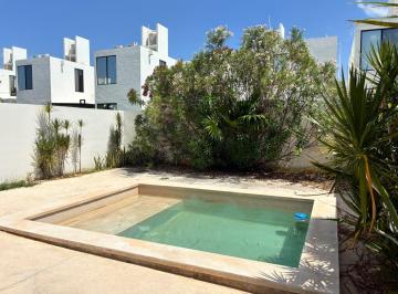 Casa · 222m² · 3 Recámaras · 2 Estacionamientos · Caa en Venta, 3 Recamaras, Alberca, Privada Conkal (Ivc - 2874)