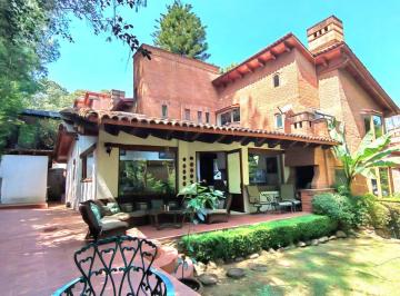 Casa de 3 habitaciones, Valle de Bravo · Casa con Alberca en Venta en Avándaro, Valle de Bravo | Condominio con Acceso Al Río y Amenidades