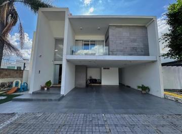 1 · Casa en Renta en Puebla Lomas de Angelopolis Cluster 444 con Recámara Planta Baja