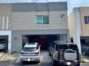 Casa · 150m² · 3 Recámaras · 2 Estacionamientos · Casa en Venta Cumbres del Valle