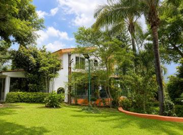 Casa de 4 habitaciones, Zapopan · Casa en Venta Las Cañadas 1500 Mt de Terreno