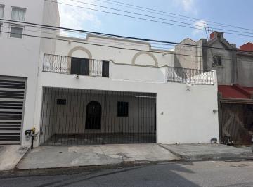 Casa · 300m² · 3 Recámaras · 2 Estacionamientos · Casa en Renta Rincon de La Primavera Al Sur De. Monterrey