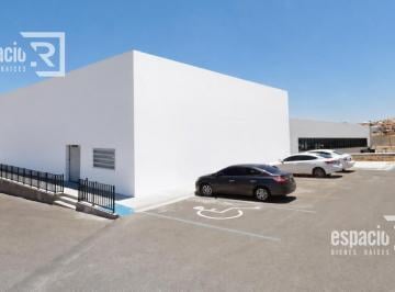 Local comercial · 750m² · Local en Renta Sobre Periferico de La Juventud