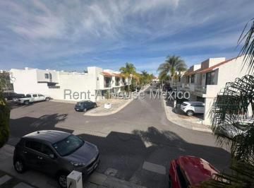 Casa de 3 habitaciones, El Marqués · Casa de 3 Recamaras, El Mirador a 15 Min Centro de Qro.