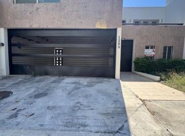Casa de 3 habitaciones, Monterrey · Casa en Renta en Residencial Palmares, N. L.