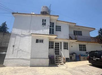 1 · Casa con Gran Potencial Ya Sea Para Habitar o Para Invertir, por Su Amplio Terreno.