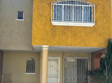 Casa de 3 habitaciones, Zapopan · Inmueble en Los Laureles Zapopan