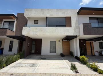 Casa de 3 habitaciones, Ocoyucan · Oportunidad Venta Casa Parque Altaria con Alberca Lomas de Angelopolis Cascatta 2 Buenos Espacios