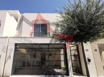 Casa de 3 habitaciones, General Escobedo · Escobedo, Nl. Casa Dos Pisos en Venta