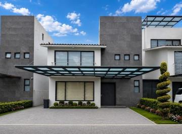 Casa · 241m² · 3 Recámaras · Casa en Venta, Residencial Ibiza, Metepec