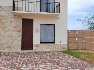 Casa de 3 habitaciones, San Luis Potosí · Casa en Venta Hacienda Valbuena, Excedente de Terreno Amplio