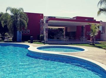 Casa en condominio de 3 habitaciones, Puerto Vallarta · En Venta en Puerto Vallarta, en Coto con Alberca.