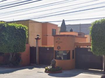 Casa de 3 habitaciones, Tlalpan · Casa en Venta Calzada de Las Brujas, Numero 85