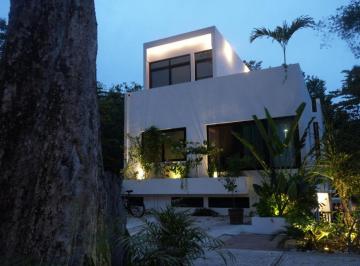 Casa en condominio de 3 habitaciones, Puerto Morelos · Casa en Venta 179 m² Aldea Umm Puerto Morelos