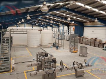 Nave industrial · 1800m² · Nave Industrial en Renta en Industrial Resurrección