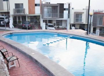 Casa en condominio de 2 habitaciones, El Marqués · Casa en Venta y Renta en El Mirador - en Condominio - Céntrica