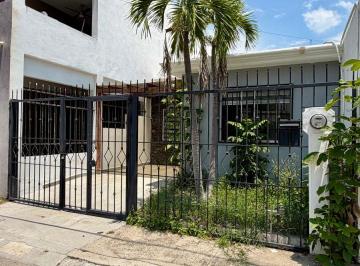 Casa de 3 habitaciones, Bahía de Banderas · Casa en Venta Totalmente Renovada con Excelente Ubicación a Solo 8 Minutos de La Playa! Frente a Nv