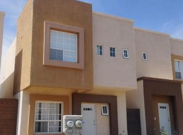 Casa · 140m² · 3 Recámaras · Casa en Renta Caminos del Valle III