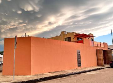 Casa de 6 habitaciones, Mérida · ¡Casa Grande, Varias Habitaciones, Cerca de Carretera Progreso!