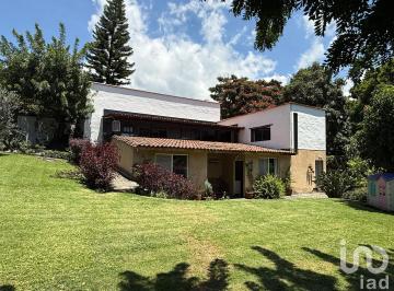 Casa · 200m² · 4 Recámaras · 4 Estacionamientos · Casa en Venta en Malinalco, Estado de México