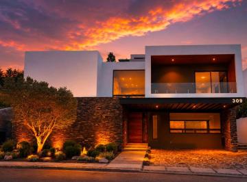 Casa de 3 habitaciones, Morelia · Casa en Venta en El Club de Golf Tres Marías