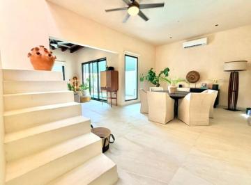 Casa de 3 habitaciones, Solidaridad · Amplia Casa con Alberca Privada en Venta en Residencial Bambú, Playa del Carmen