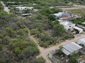 1 · Terreno en Esquina en Venta Cholul