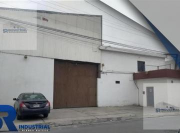 Bodega comercial · 740m² · 2 Estacionamientos · Bodega Industrial en Renta en Escobedo