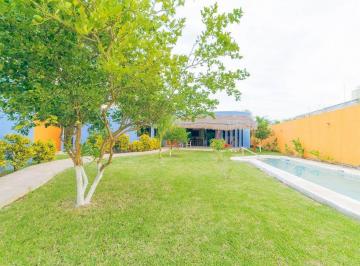 Casa de 4 habitaciones, Mérida · Casa de Una Planta de 4 Recámaras en Temozón | Nvot |