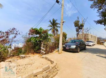 Terreno / Lote · 302m² · 1 Estacionamiento · Terreno en Hermenegildo Galeana