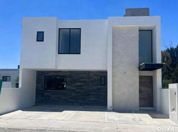 Casa en condominio de 3 habitaciones, Querétaro · Renta Bonita Residencia Lomas de Juriquilla Excelente Estado Muy Buena Ubicación