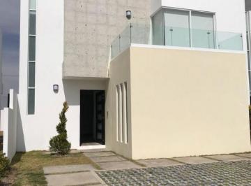 Casa en condominio de 3 habitaciones, Metepec · Casa en Renta en Foresta, Metepec
