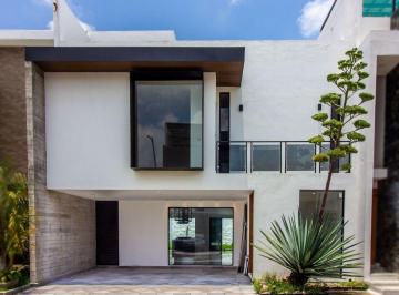 Casa · 165m² · 3 Recámaras · 2 Estacionamientos · Casa en Venta en Morillotla, San Andres Cholula