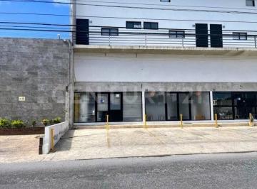 Local comercial · 75m² · Venta Local Equipado Planta Baja en Av Colegios por Av Huayacán Dh2726