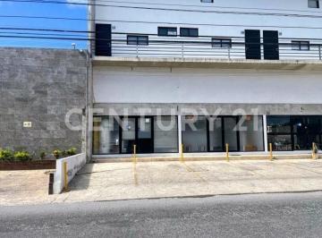 Local comercial · 75m² · Venta Local Equipado Planta Baja en Av Colegios por Av Huayacán Dh2726