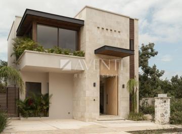 Casa · 200m² · 3 Recámaras · 2 Estacionamientos · Casa en Venta, Losantos, Cancún