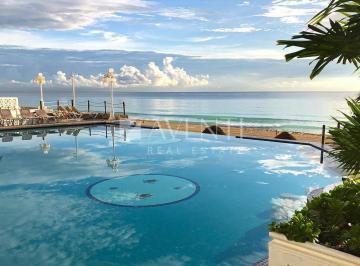 Departamento · 80m² · 2 Recámaras · 2 Estacionamientos · Penthouse en Venta, Cancún Plaza, Cancún Quintana Roo.