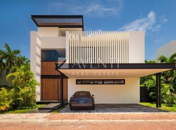 Casa · 330m² · 3 Recámaras · 2 Estacionamientos · Casa en Venta, Isla Dorada, Zona Hotelera Cancun, Cancún